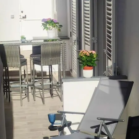 Apartmán Lusi House *