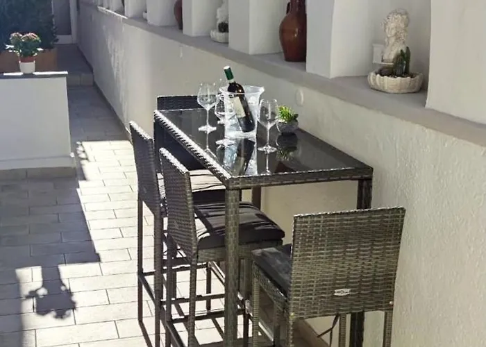 Lusi House Apartment